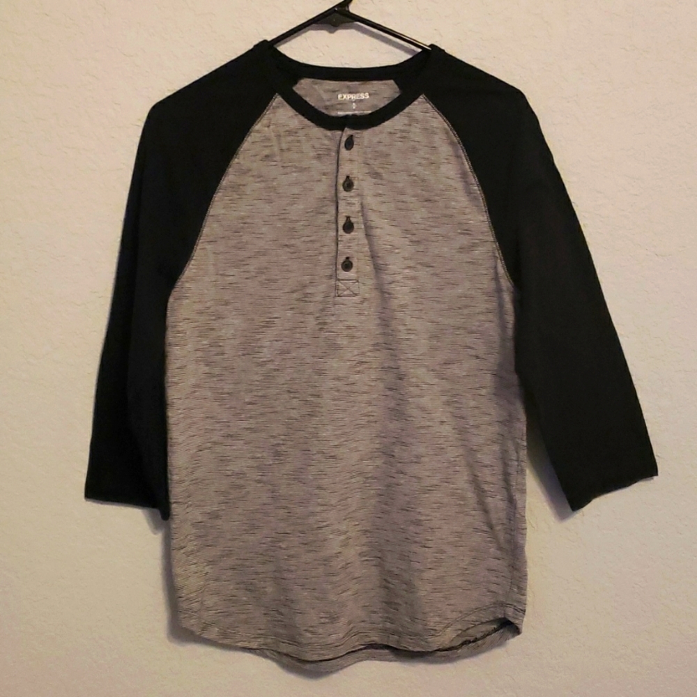 Men's Quarter Sleeve shirt, Express, Small, Gray
